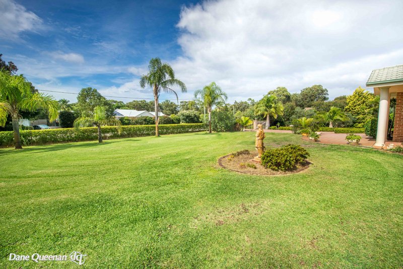 16 Eucalyptus Drive ONE MILE 12