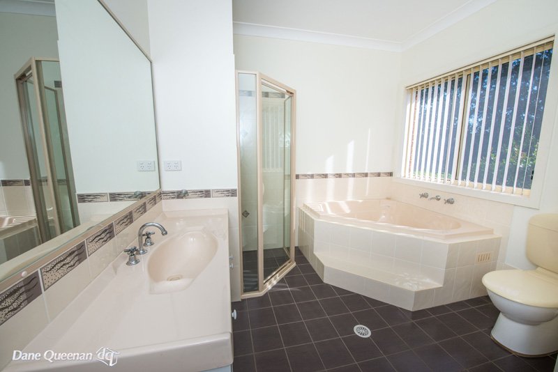 16 Eucalyptus Drive ONE MILE 18