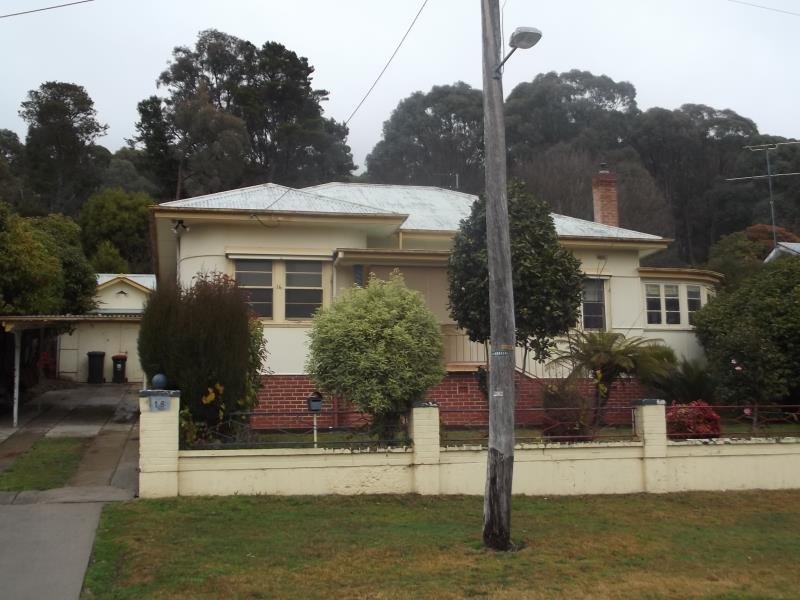 16 Eurabbie Street BATLOW 1