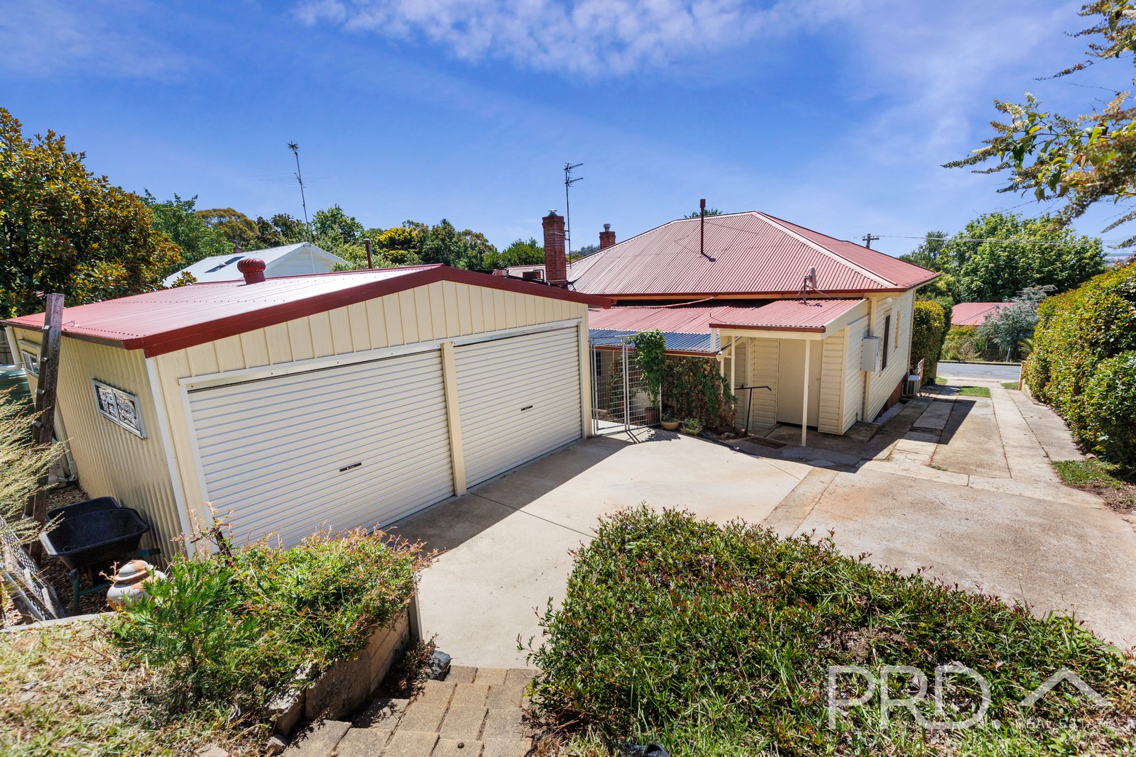 16 Eurabbie Street BATLOW 19