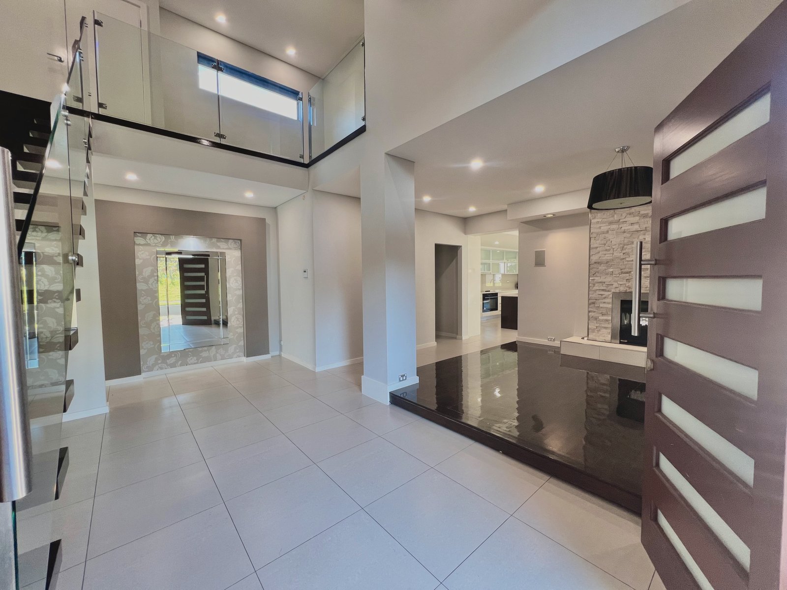 16 Exhibition Parade MOUNT PRITCHARD 2