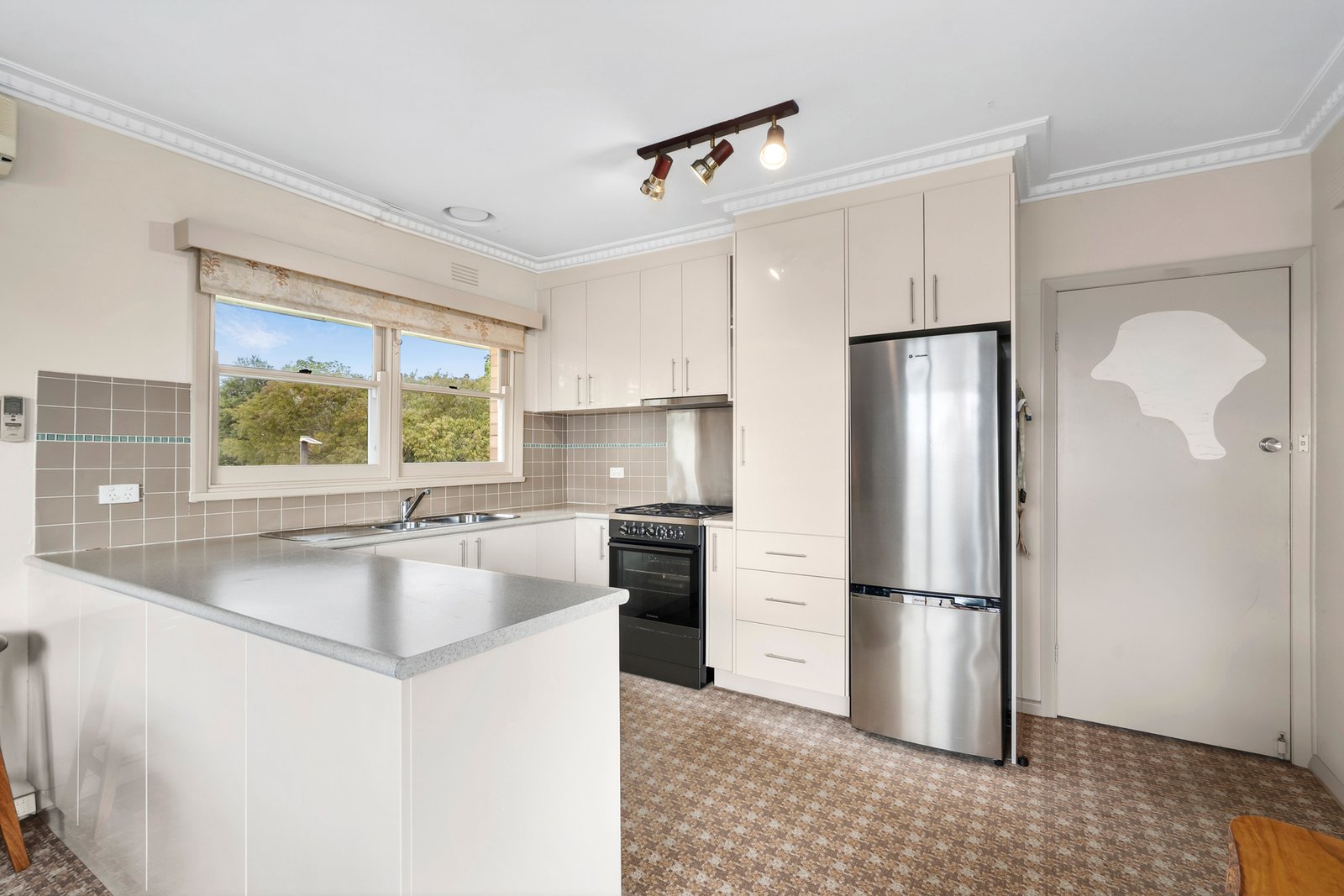 Gallery: 16 Ferry Grove