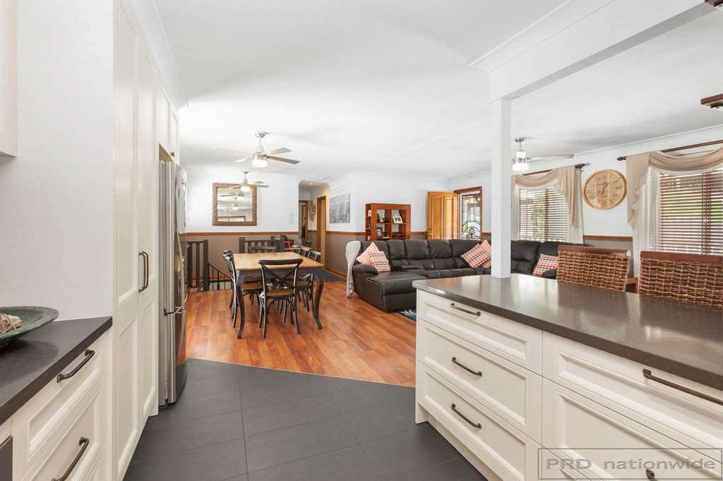 16 Fifth Street SEAHAMPTON 9