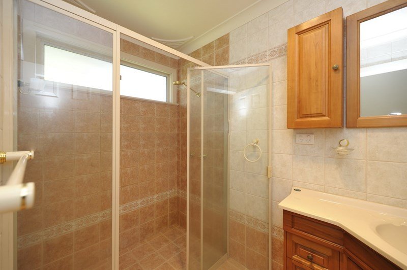 16 Flannel Flower Fairway SHOAL BAY 13