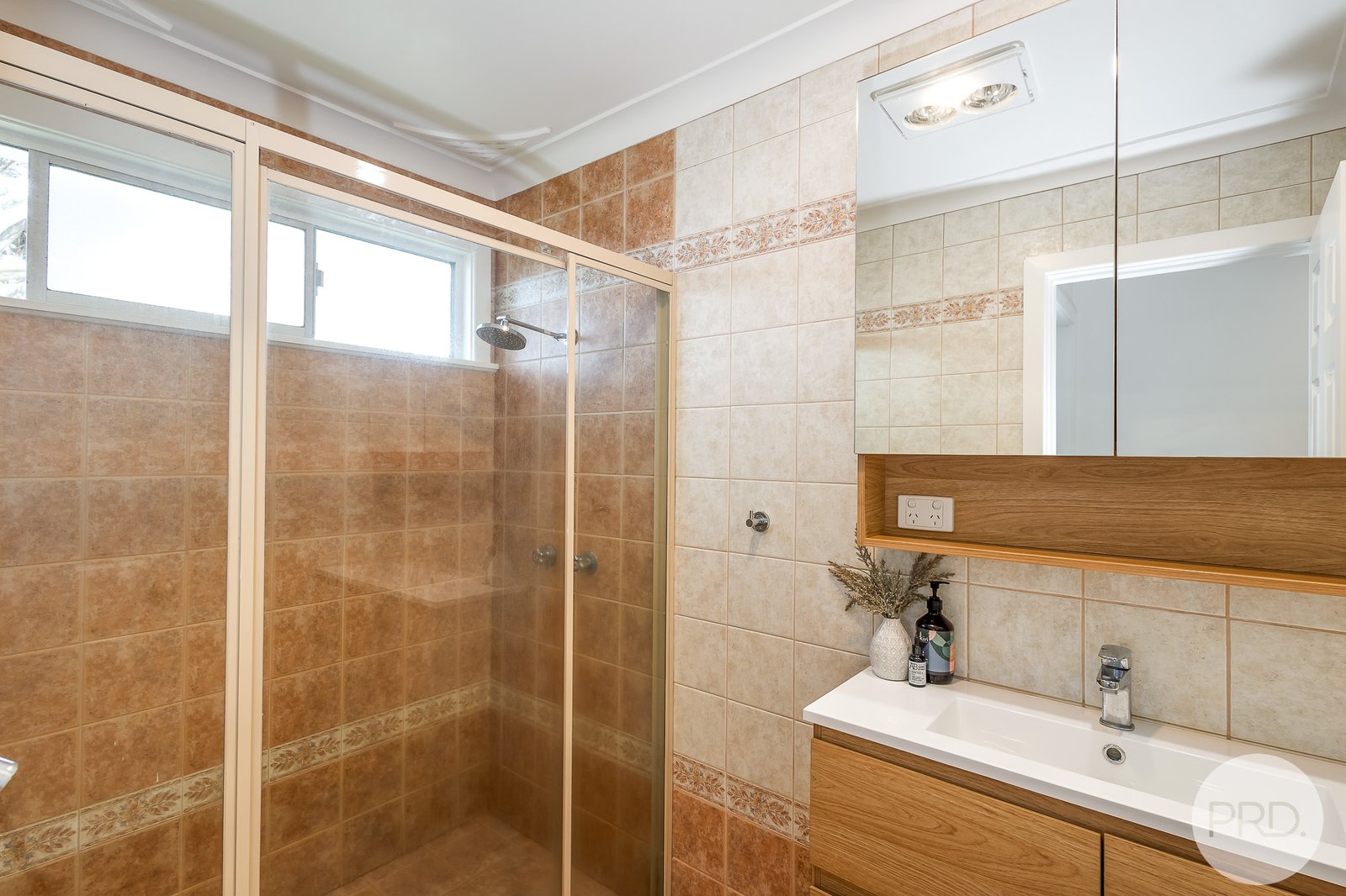 16 Flannel Flower Fairway SHOAL BAY 13