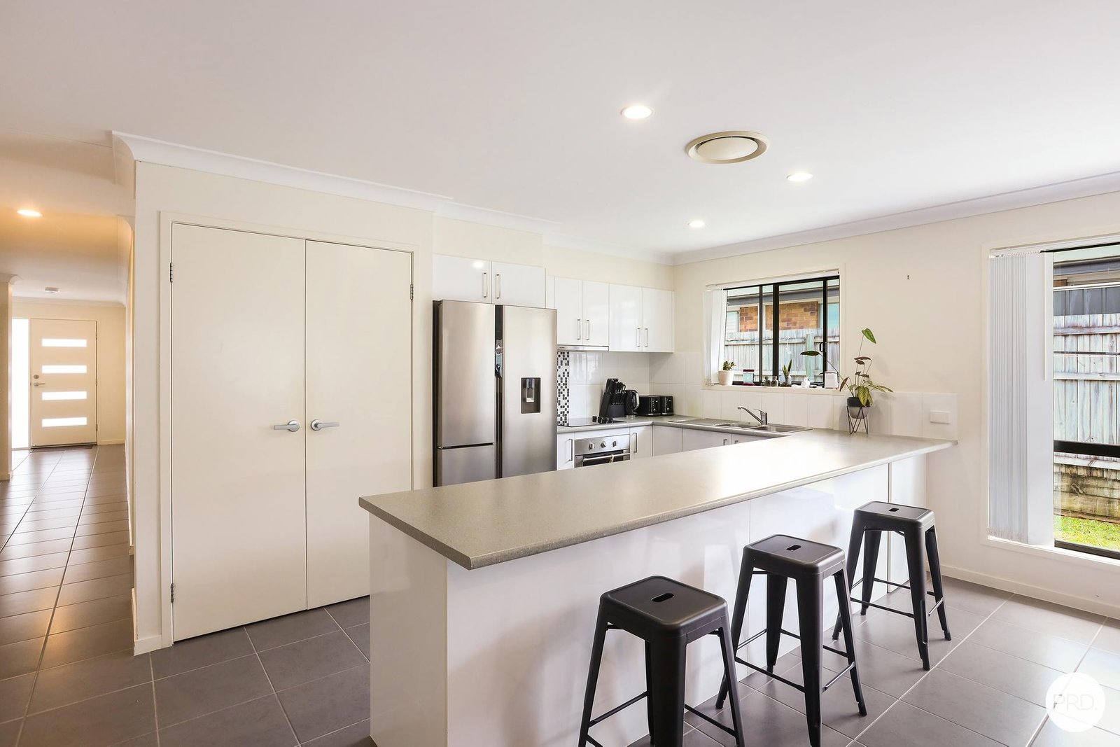 16 Fletcher Crescent PACIFIC PINES 3