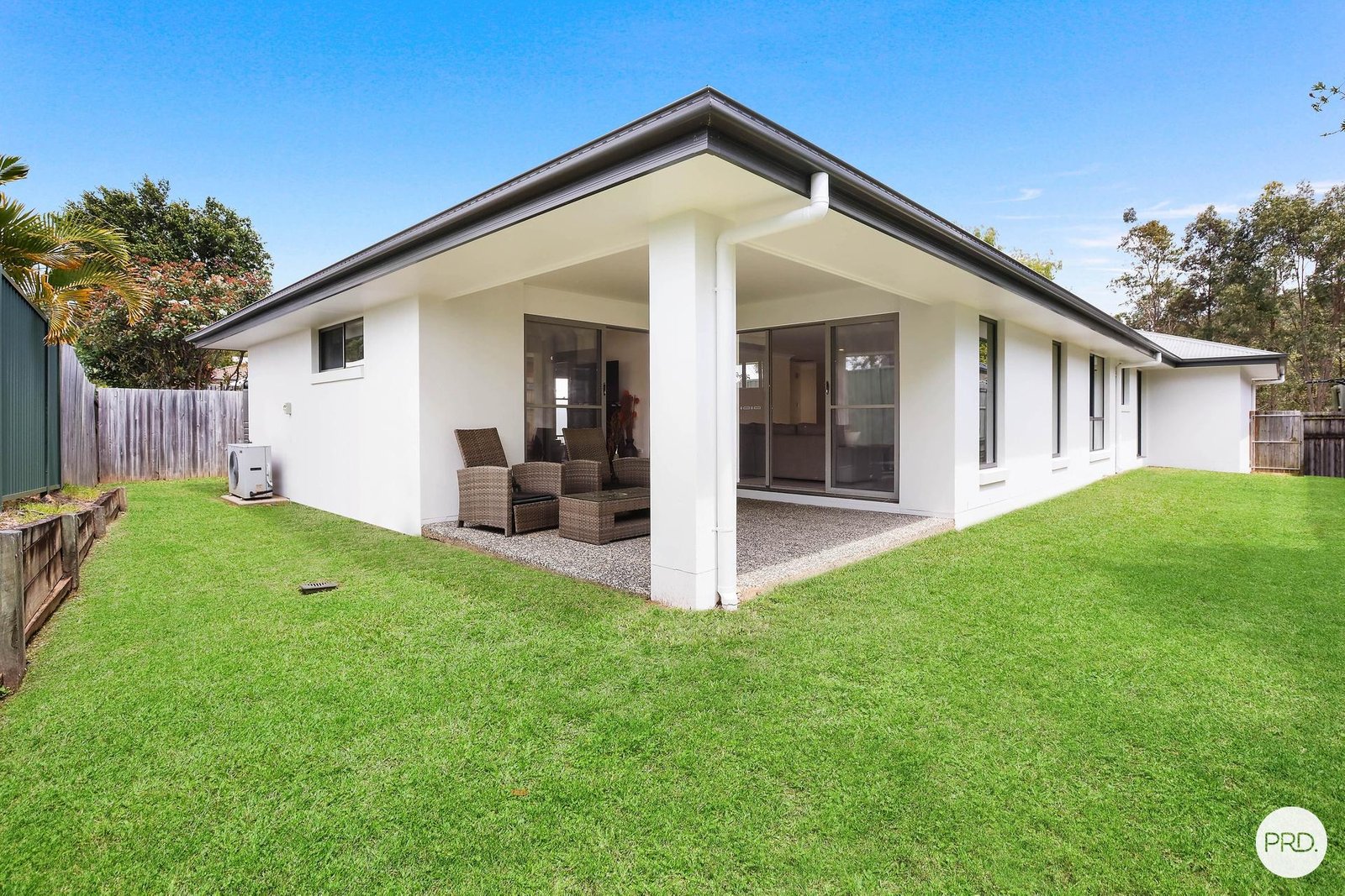 16 Fletcher Crescent PACIFIC PINES 11