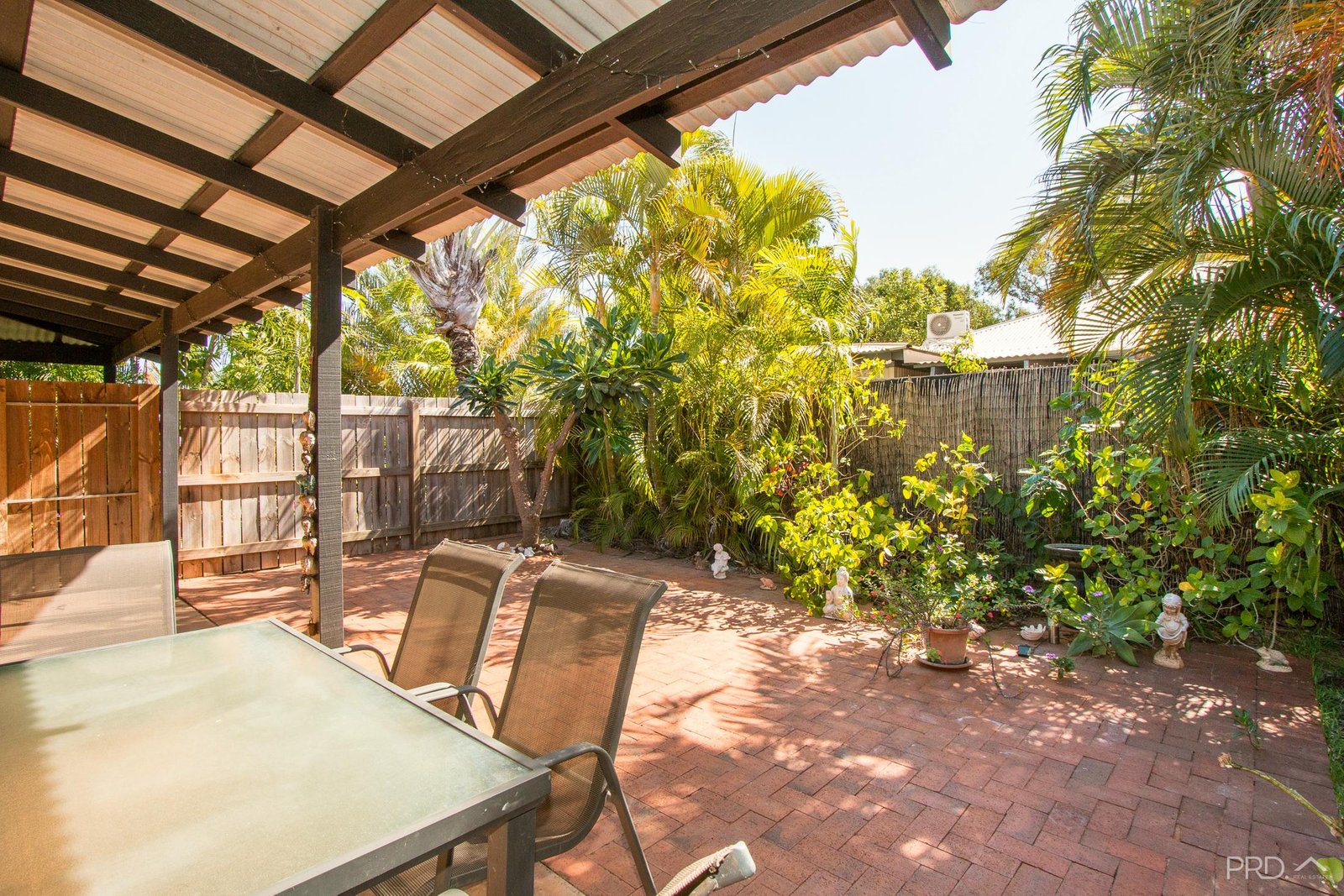 16 Fong Way CABLE BEACH 23