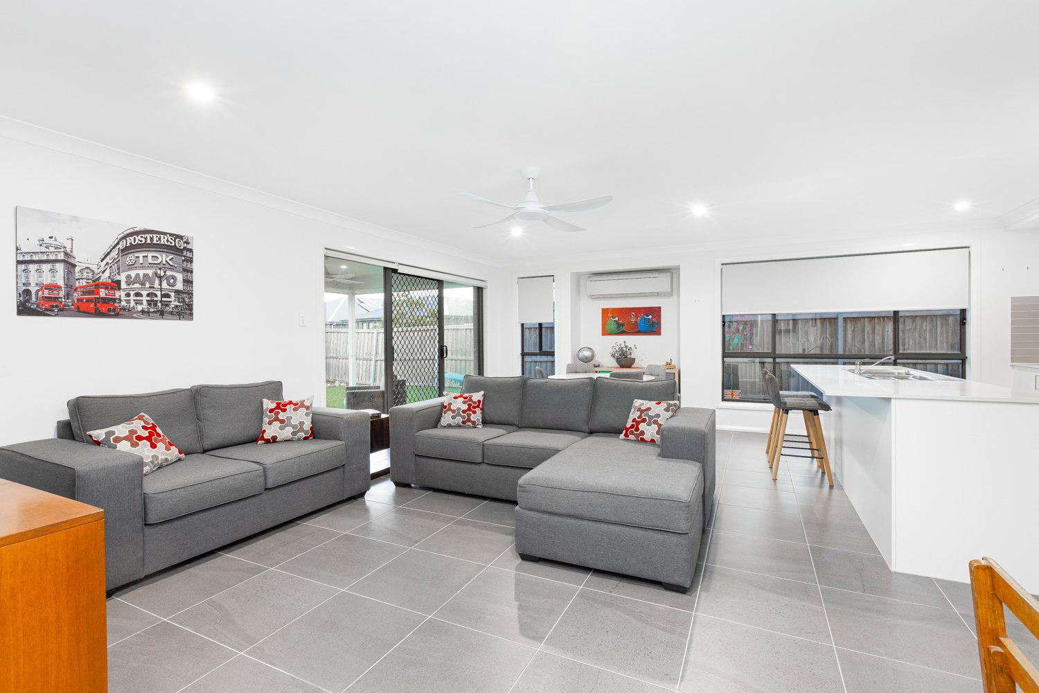 16 Fontana St  CHISHOLM 4