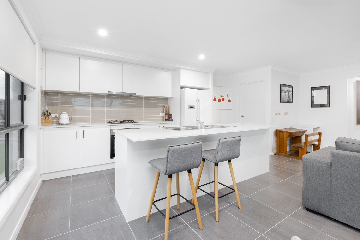 16 Fontana St  CHISHOLM 6