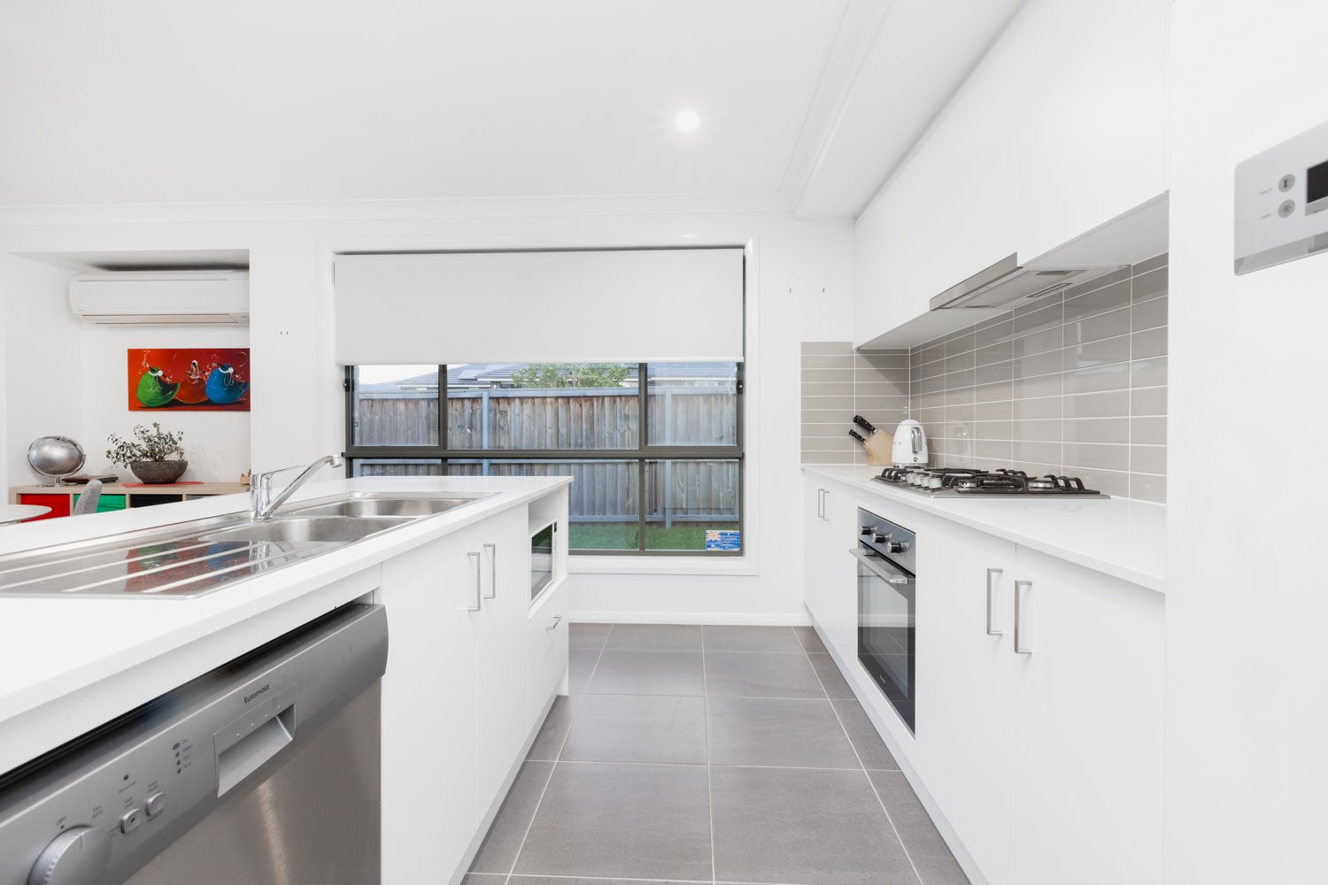 16 Fontana St  CHISHOLM 7