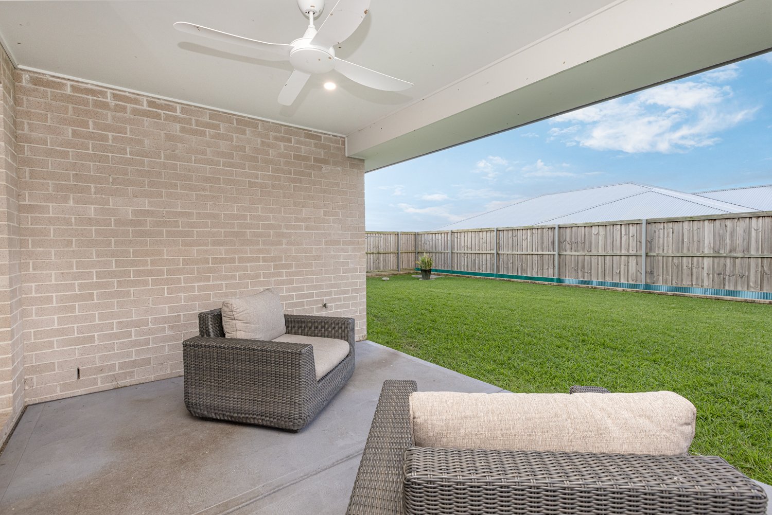 16 Fontana St  CHISHOLM 19