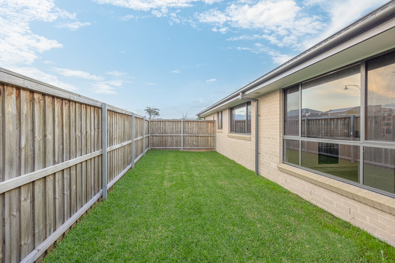 16 Fontana St  CHISHOLM 23