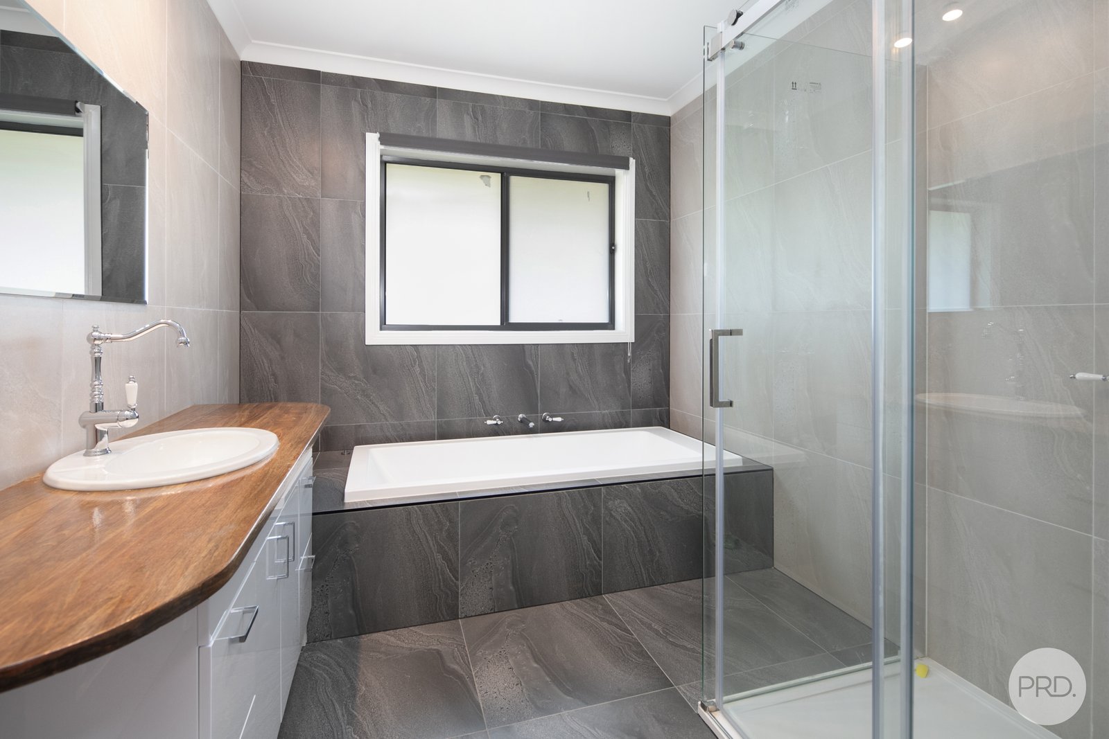 16 Ford's Road MORRISONS 9