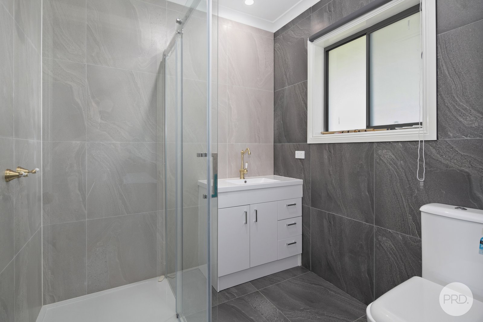 16 Ford's Road MORRISONS 11