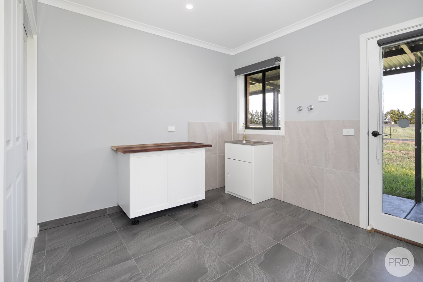 16 Ford's Road MORRISONS 13