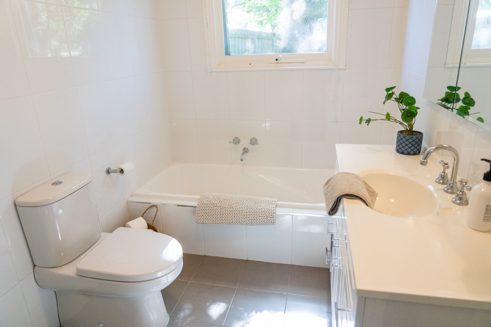 Real Estate and Property in 16 Forest Street, Woodend, VIC