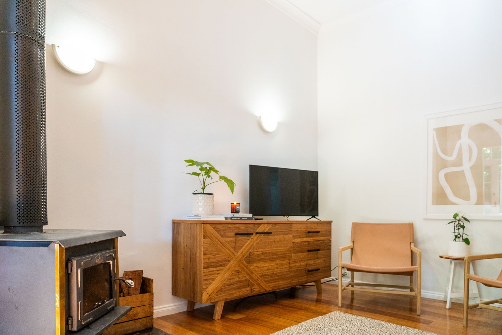 Real Estate and Property in 16 Forest Street, Woodend, VIC