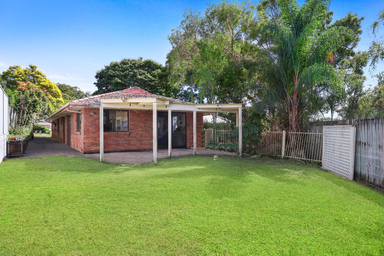16 Foxhill Court CARRARA 1