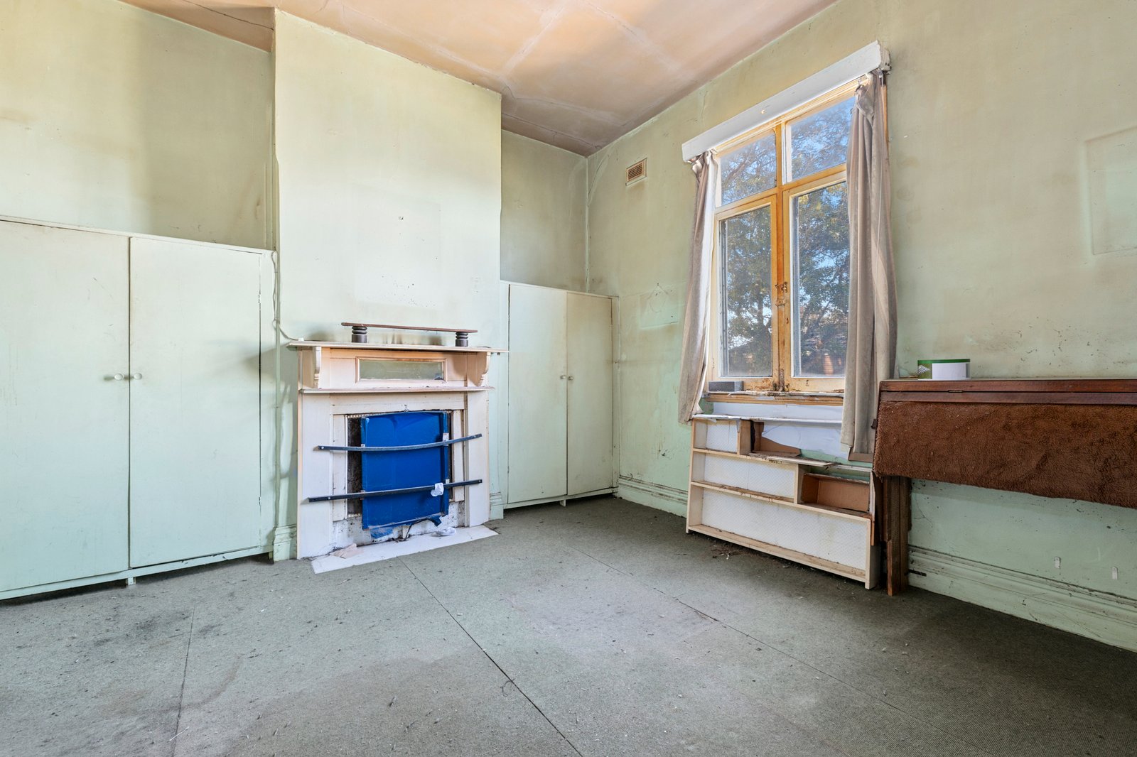 Gallery: 16 Francis Street