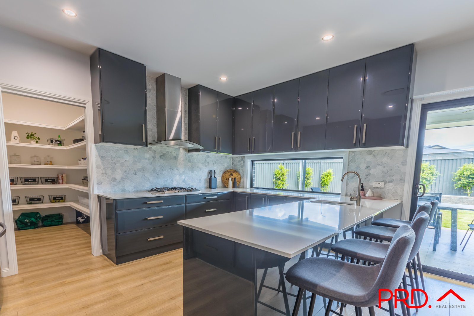 16 Galah Drive TAMWORTH 11