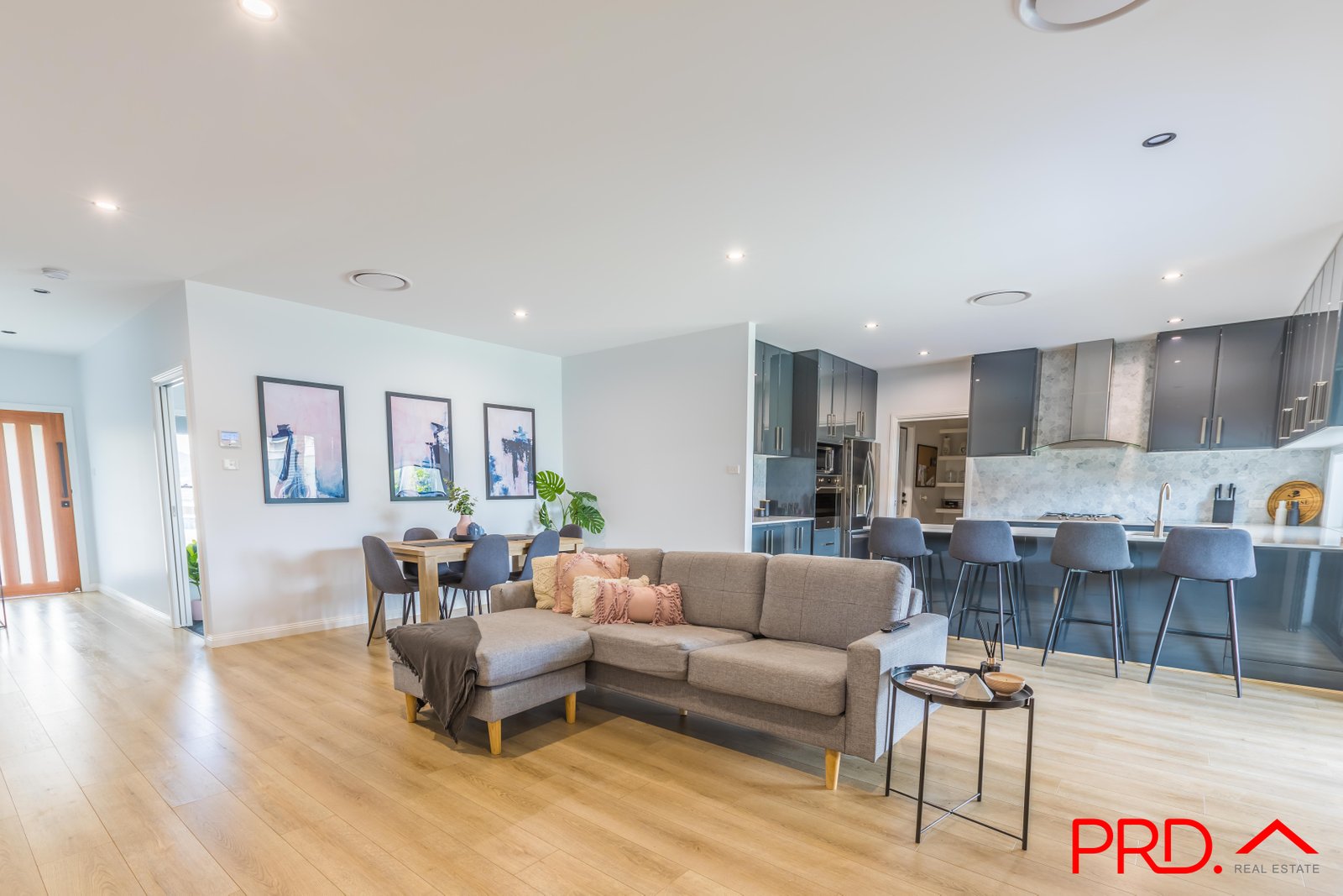 16 Galah Drive TAMWORTH 15