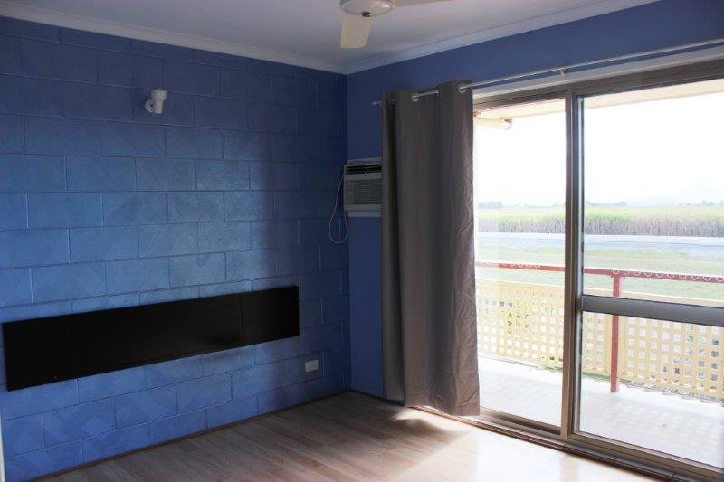 1/6 Gardenia Street PROSERPINE 7