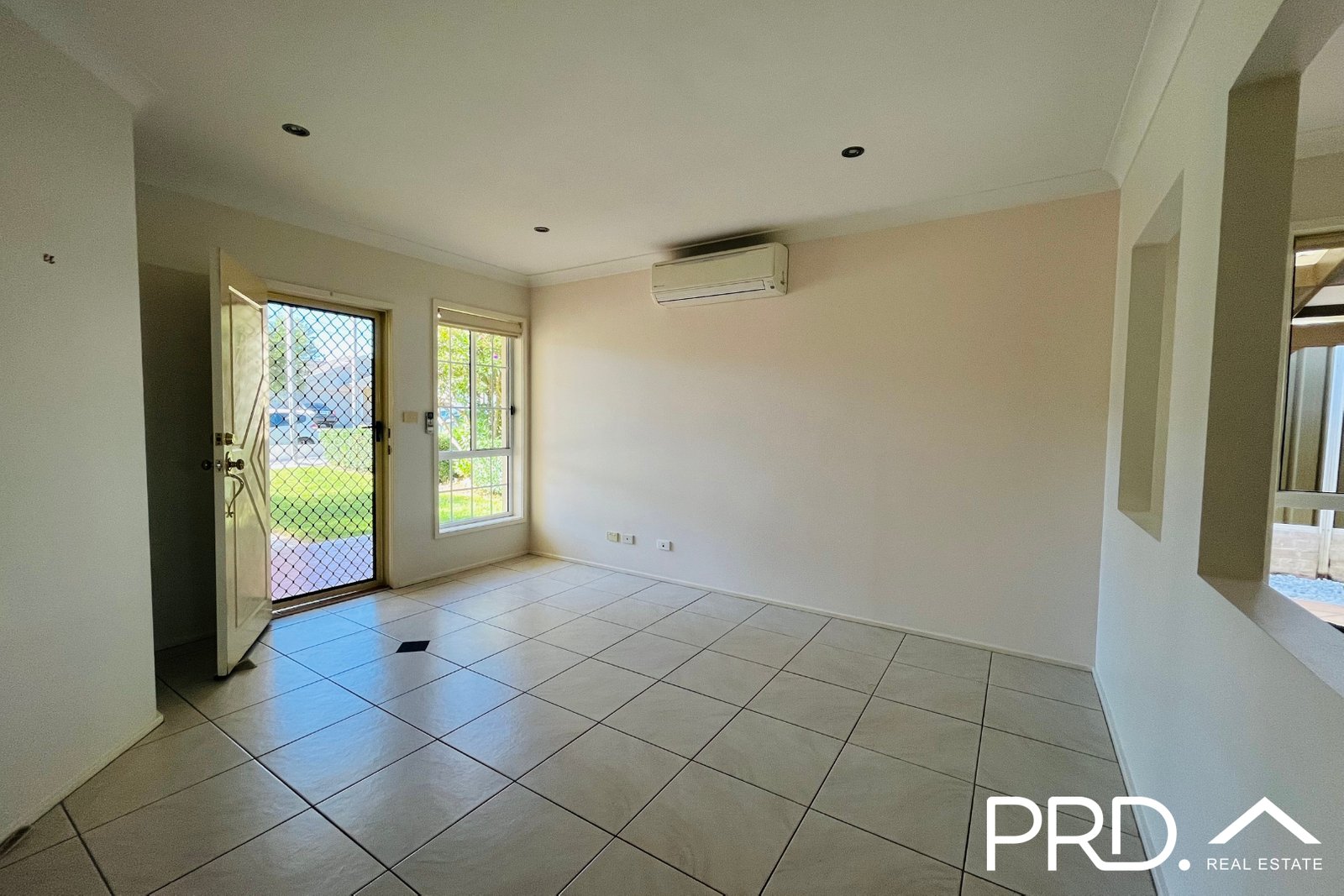 16 Garnsey Avenue PANANIA 2