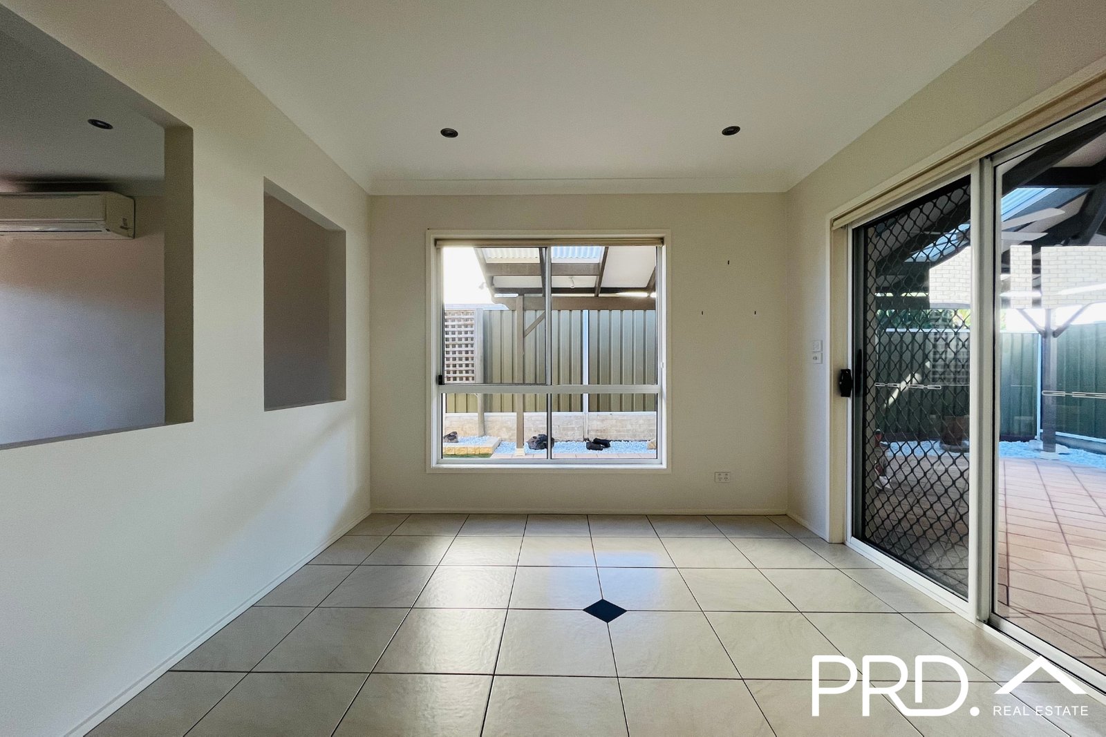 16 Garnsey Avenue PANANIA 4