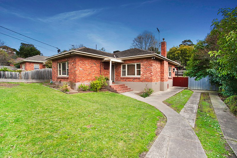 16 Gibson Street, Box Hill South