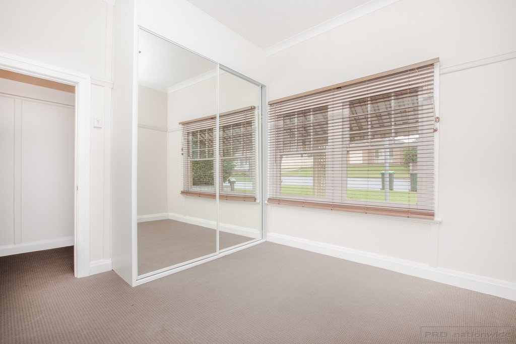 16 Gillies Street RUTHERFORD 9