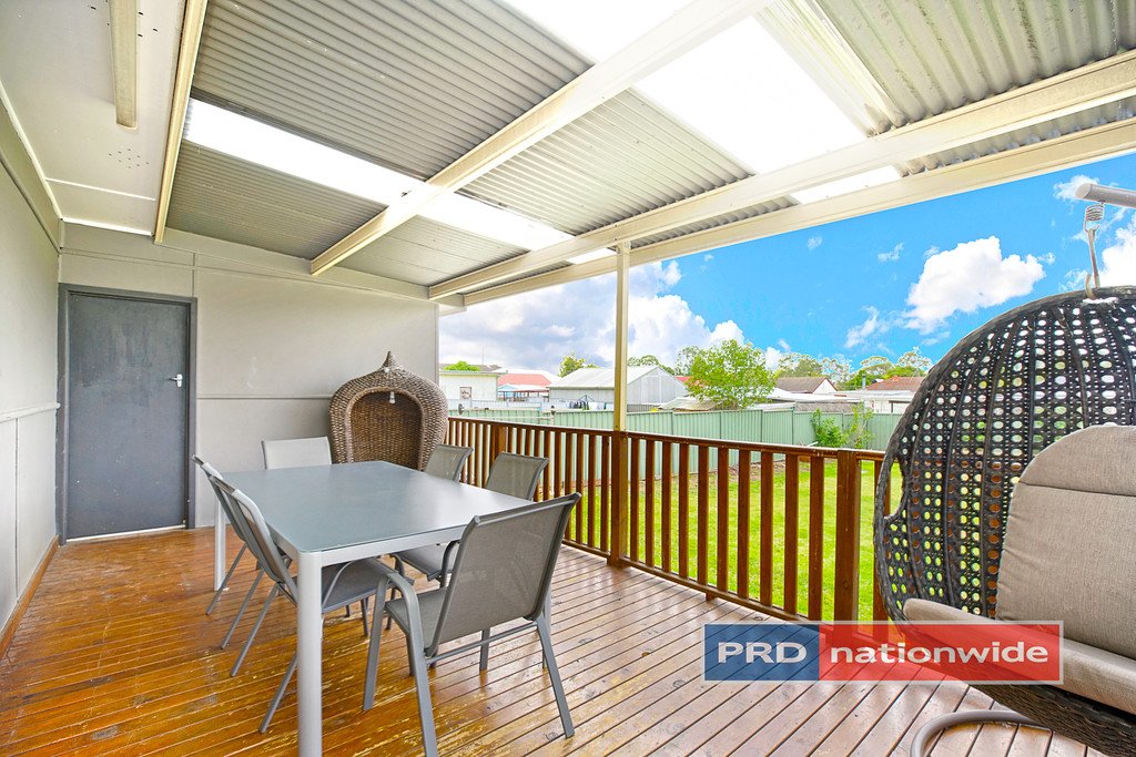 16 Gladys Street KINGSWOOD 4