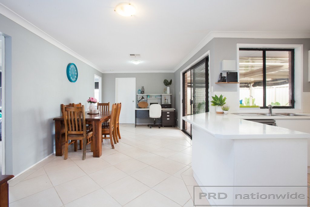 16 Glover Crescent METFORD 5