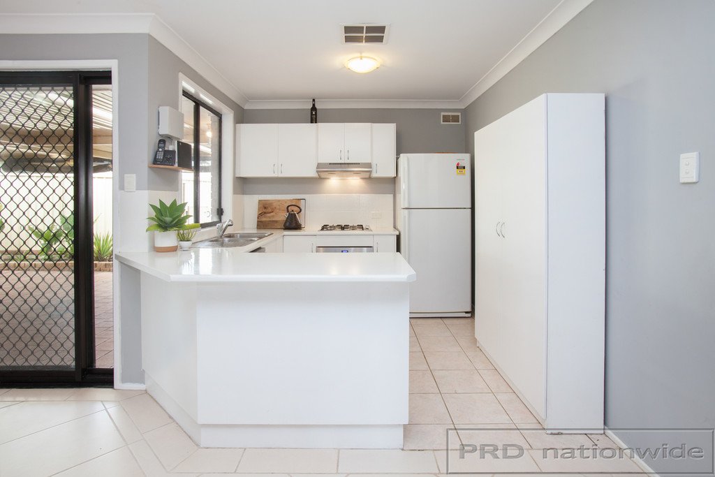 16 Glover Crescent METFORD 7