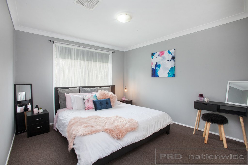 16 Glover Crescent METFORD 15