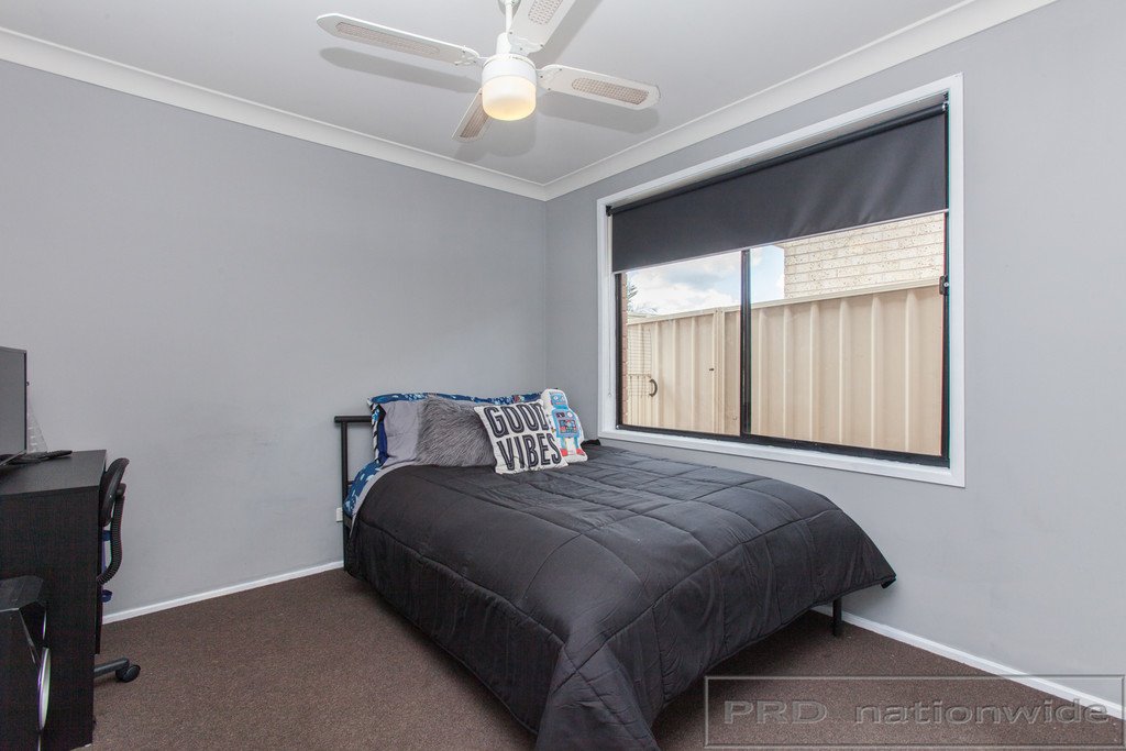 16 Glover Crescent METFORD 19