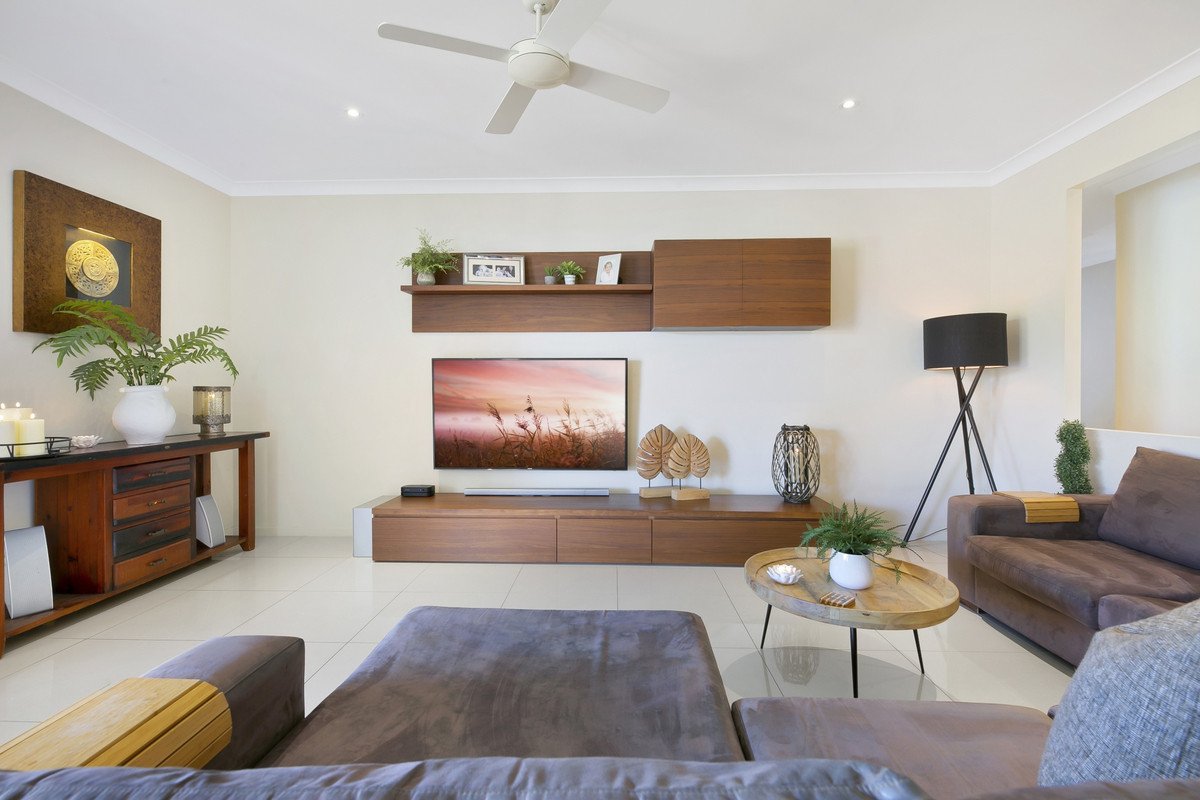 16 Golden Grove Boulevard Reedy Creek 13