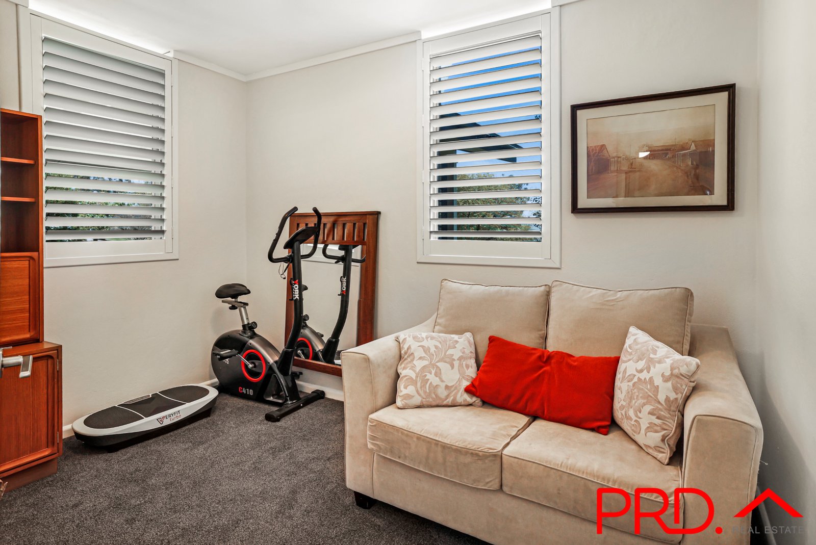 1/6 Golf Street TAMWORTH 10