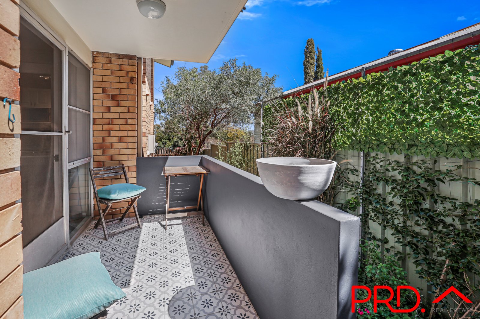 1/6 Golf Street TAMWORTH 12