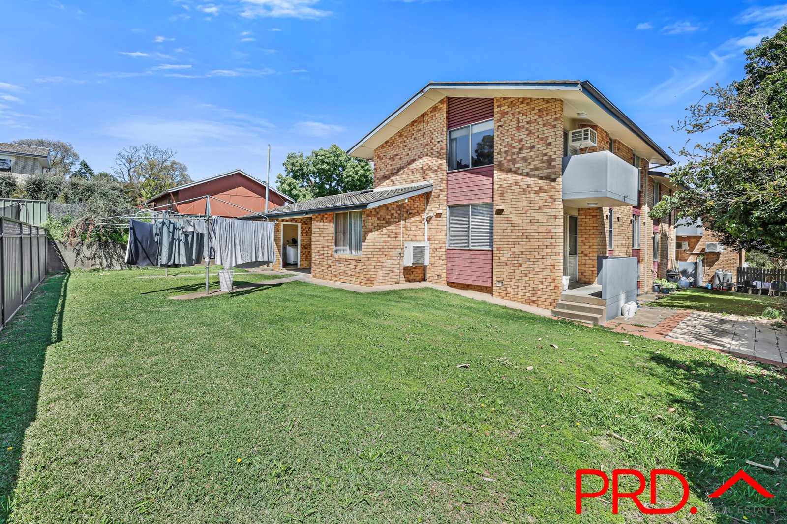 1/6 Golf Street TAMWORTH 14