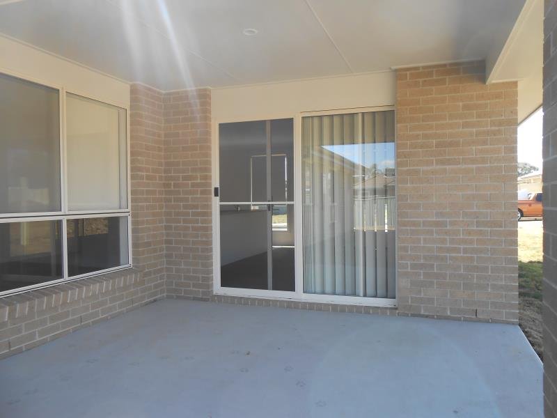 16 Goodwin Street TAMWORTH 4