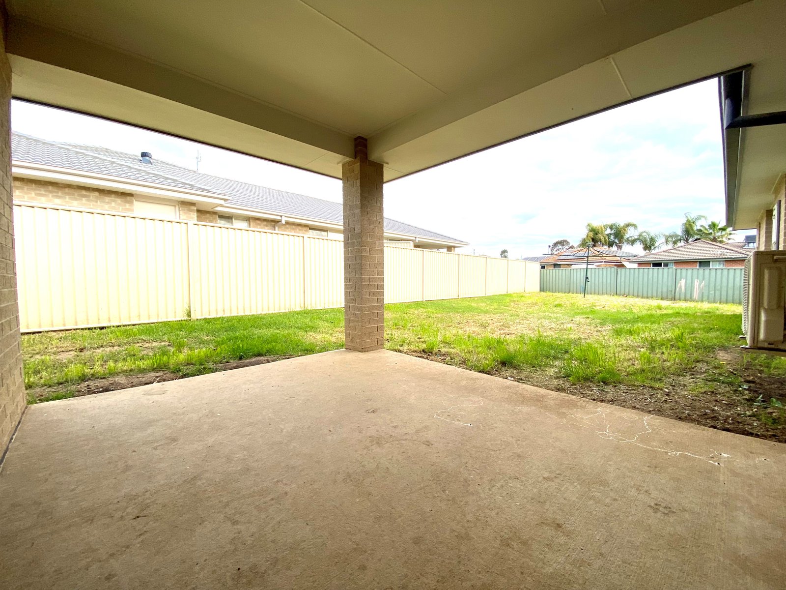 16 Goodwin Street TAMWORTH 8