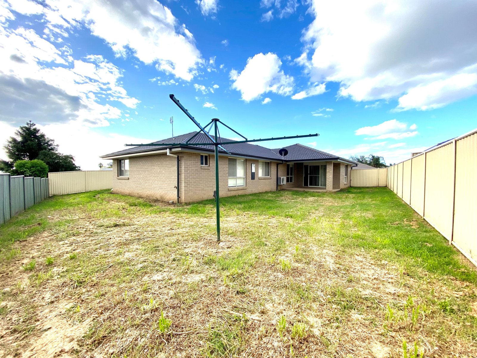 16 Goodwin Street TAMWORTH 14
