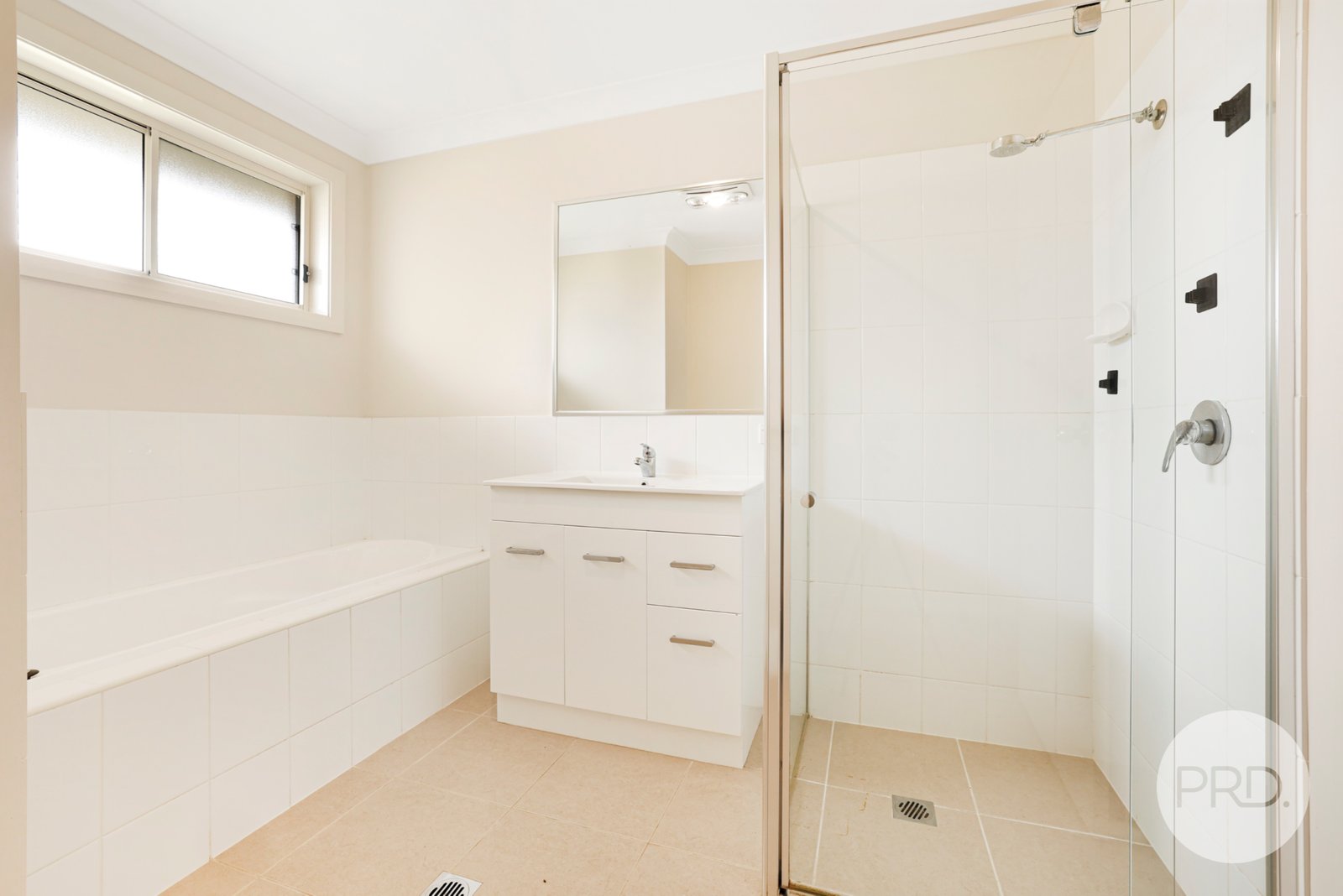 16 Goodwin Street TAMWORTH 12