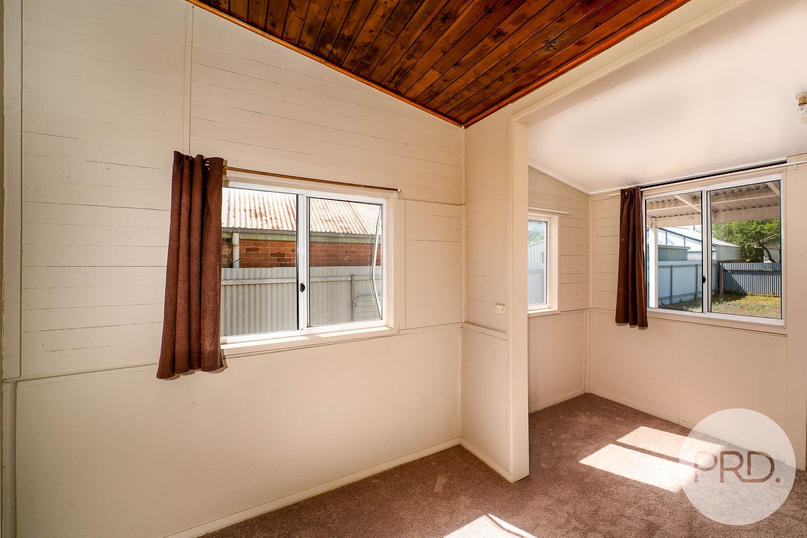 16 Gormly Avenue WAGGA WAGGA 7