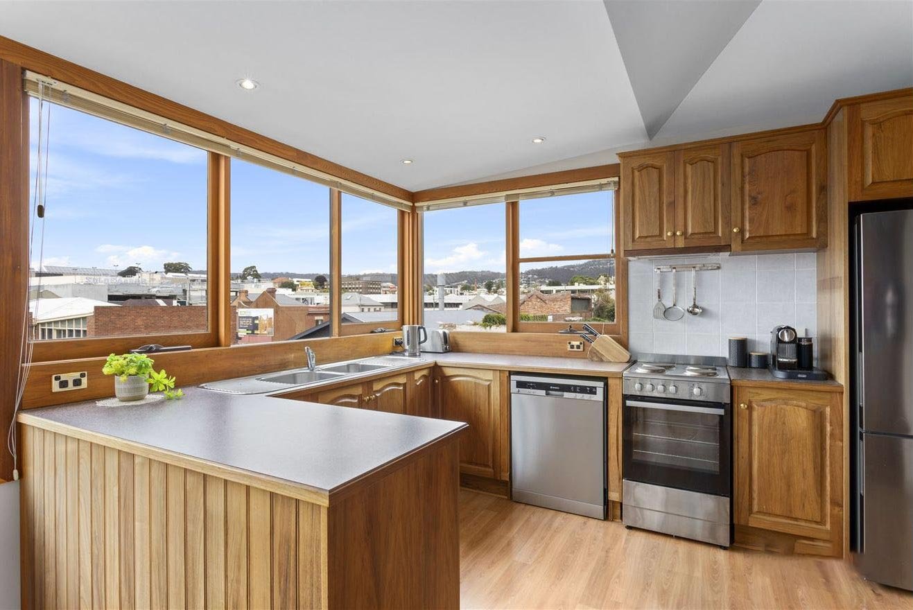 16 Goulburn Street HOBART 8