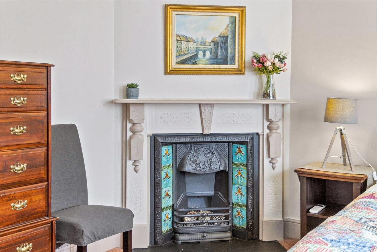 16 Goulburn Street HOBART 12