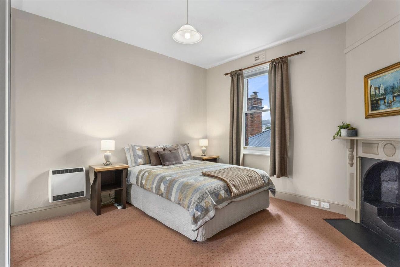 16 Goulburn Street HOBART 13