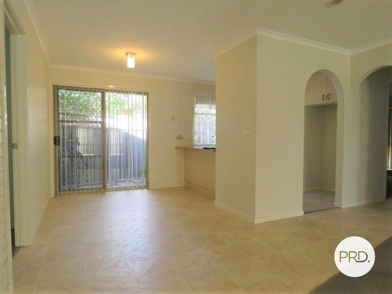 1/6 Graetz Court LAVINGTON 5