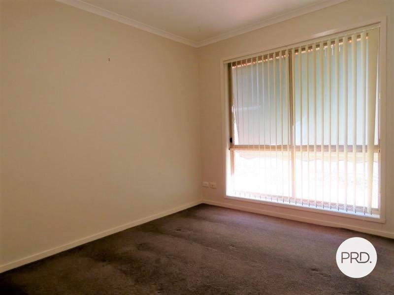 1/6 Graetz Court LAVINGTON 8